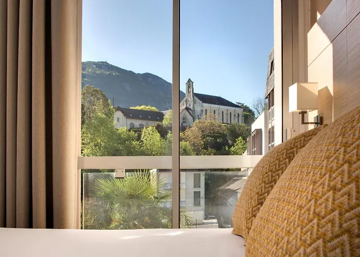 Le MéditerranéeAlbergo